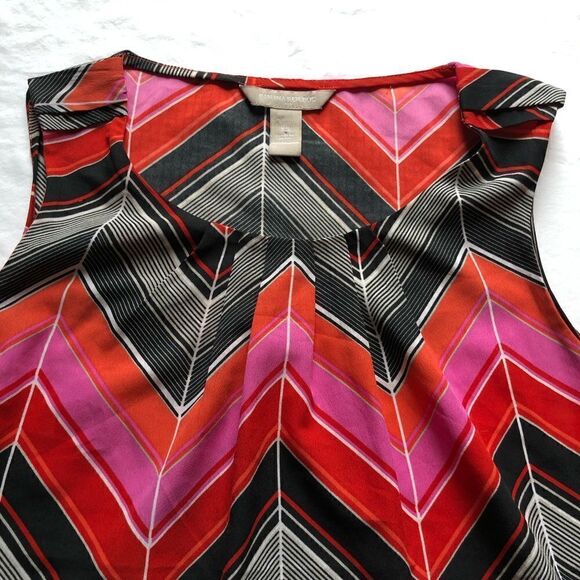 Banana Republic tank blouse geometric design in black red and pink XS - Picture 5 of 6